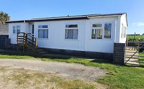 On Farm Chalet, Sleeps 6, Rhoshirwaun
